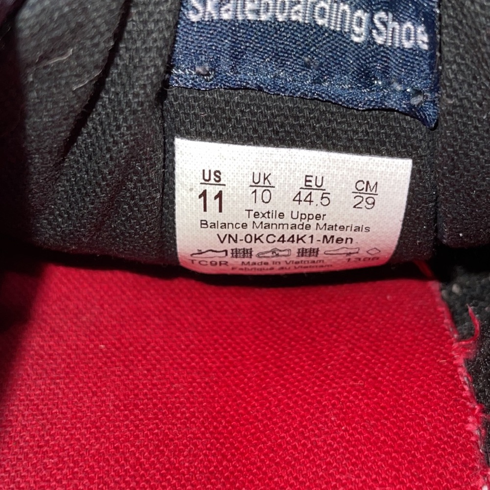 Vans - Picture 9 of 9